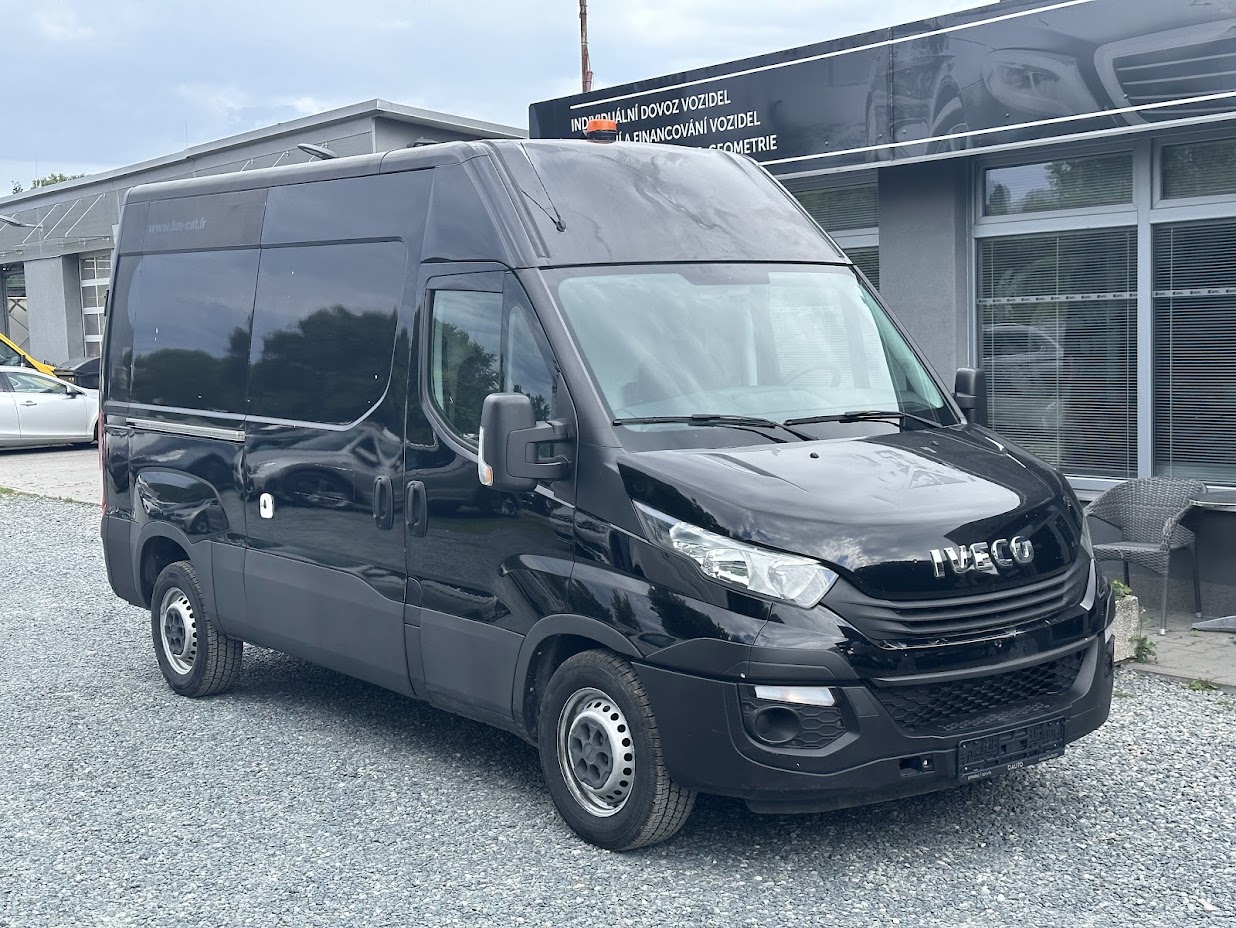 IVECO Daily VU 4p Fourgon 2.3 35S16 V11 H2