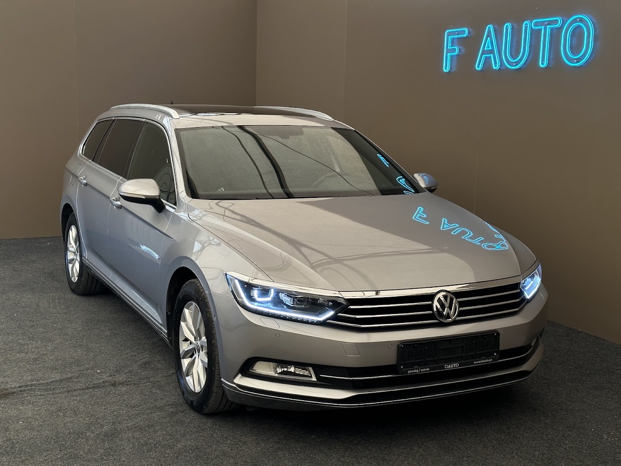 VOLKSWAGEN PASSAT VARIANT 2.0 TDi SCR Comfortline Business